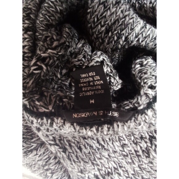 Women's 88th & Madison Gray Black Mingled Shawl Size Medium - Picture 12 of 13